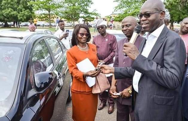 Governor Dapo Abiodun gift Brand New GAC Cars to 38 Permanent Secretaries in Ogun